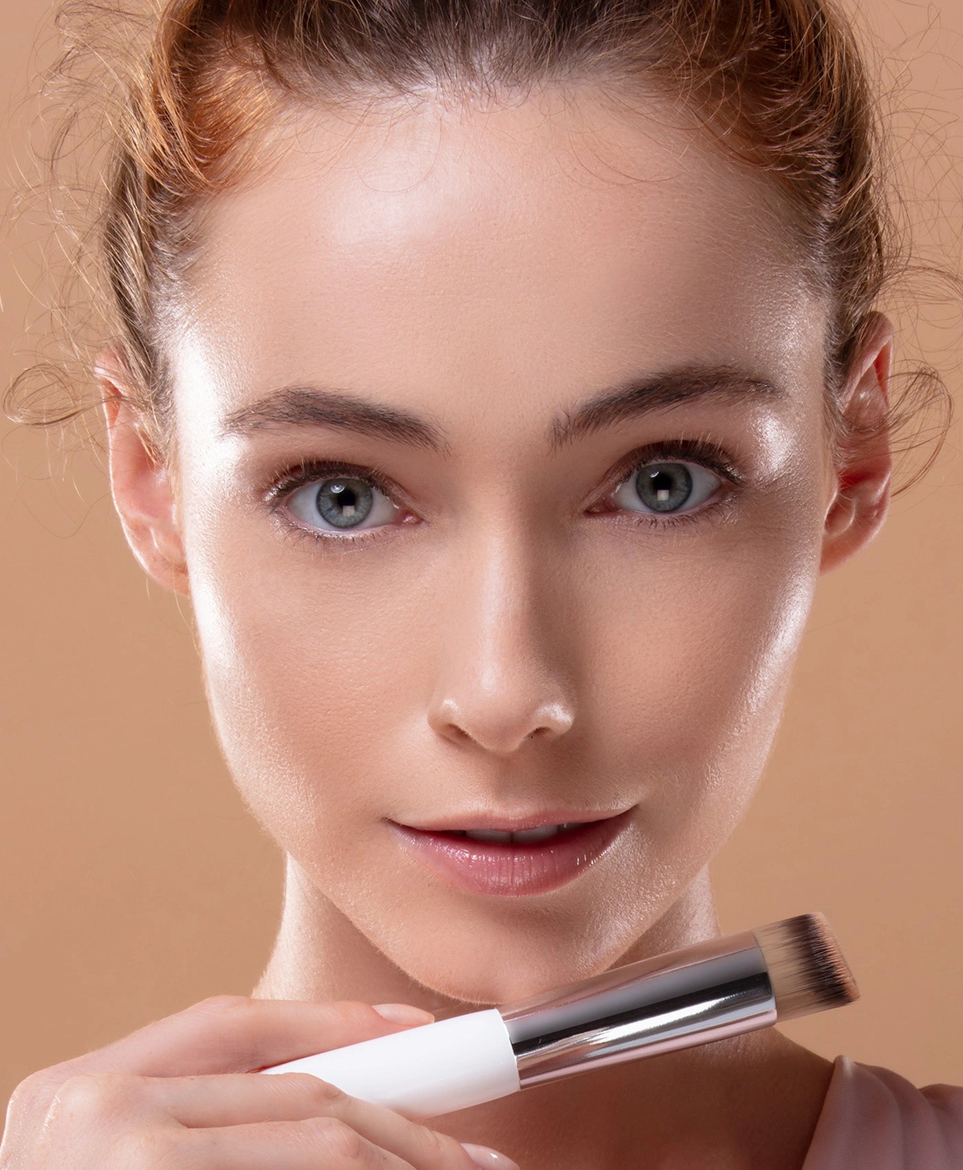 FOUNDATION BRUSH